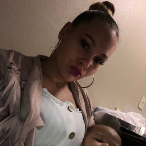 Meet your Posher, Claudia